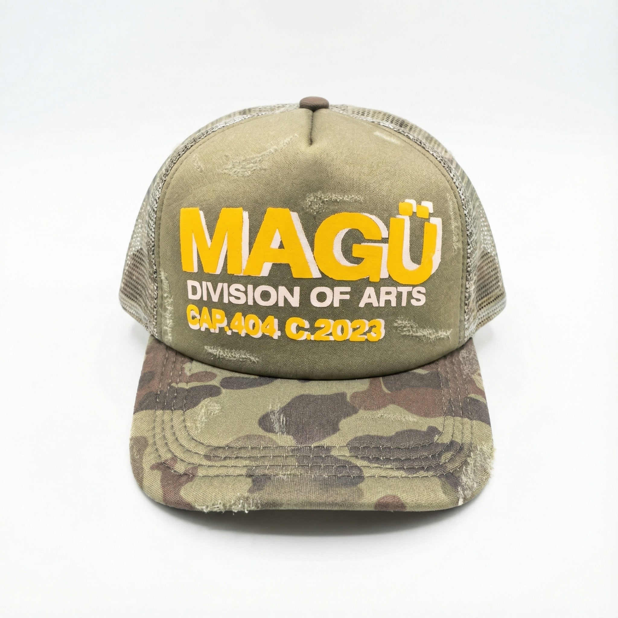 MAGÜ “ Camo “ Trucker
